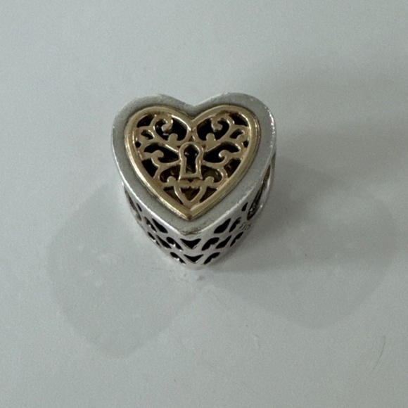 Authentic NEW Pandora Sterling Silver S925 ALE Locked Hearts Charm with 14K Gold - Picture 7 of 7